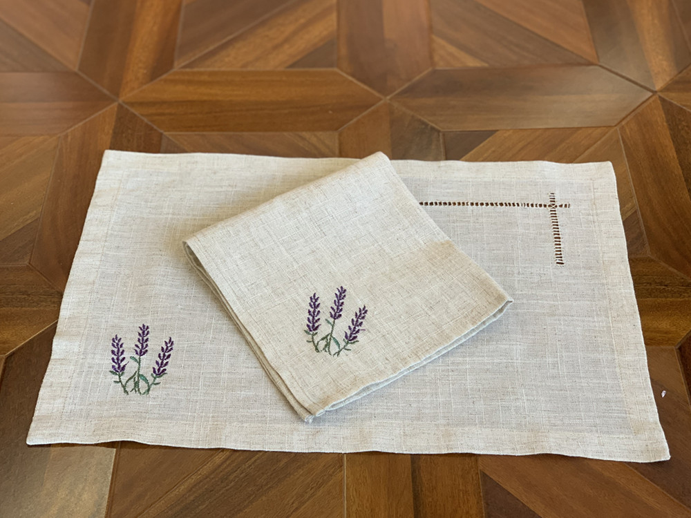 Hemstitch Napkin/Placemat Prov - огляд і ціна Monogrammed Handkerchief
